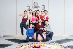 -亚太瑜伽普拉提学院