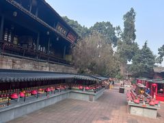 -峨眉山报国寺