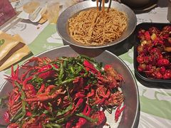 -巴厘龙虾·榜首油焖大虾(音乐学院·沿江酒馆店)