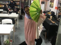 店内人气玩家【小红毯】&nbsp;推理剧游戏奇葩造型-悦河马家庭桌游剧本馆(朝阳门店)