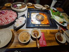 -老牌坊云南鱼豆花火锅(哈西万达店)