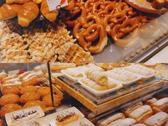 -巴黎贝甜(大宁国际商业广场店)