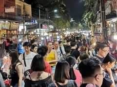 -周日夜市