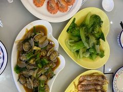 -覃记海鲜美食餐厅