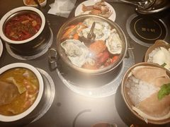 -钱小奴海鲜自助黑金店(杭州滨江龙湖店)