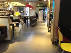大堂-麦当劳(海岸城店)