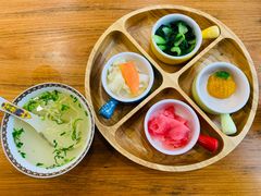 -裕兴记·蟹黄面馆养育巷精选店面馆