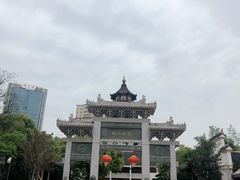 -绳金塔