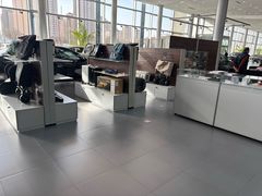 -天津波士信达奔驰4S店(卫津南路店)