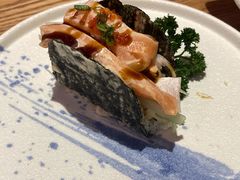 酱多多香辣三文鱼taco-六花亭居酒屋(永庆坊店)