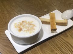 蛋白杏仁露-糖糖屋•糖水•雪花冰店(时尚天河店)