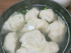 三鲜大馄饨-万寿斋(山阴路店)