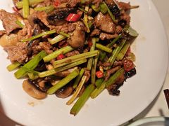 -亚伟瓦罐面美食城(淇县总店)