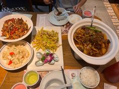 -黄泥岗·地道湖北菜(奥特莱斯店)