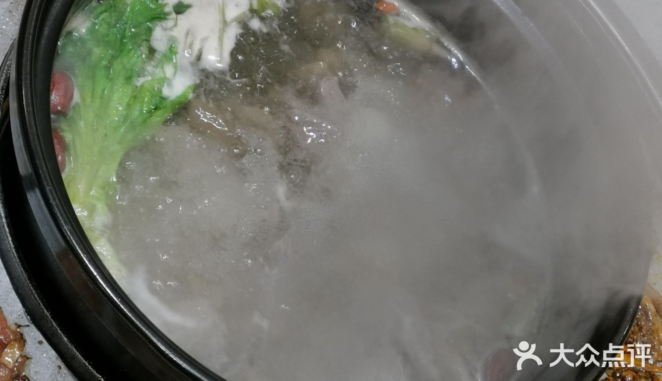 店家建议要三斤牛肉，送了一斤半牛排