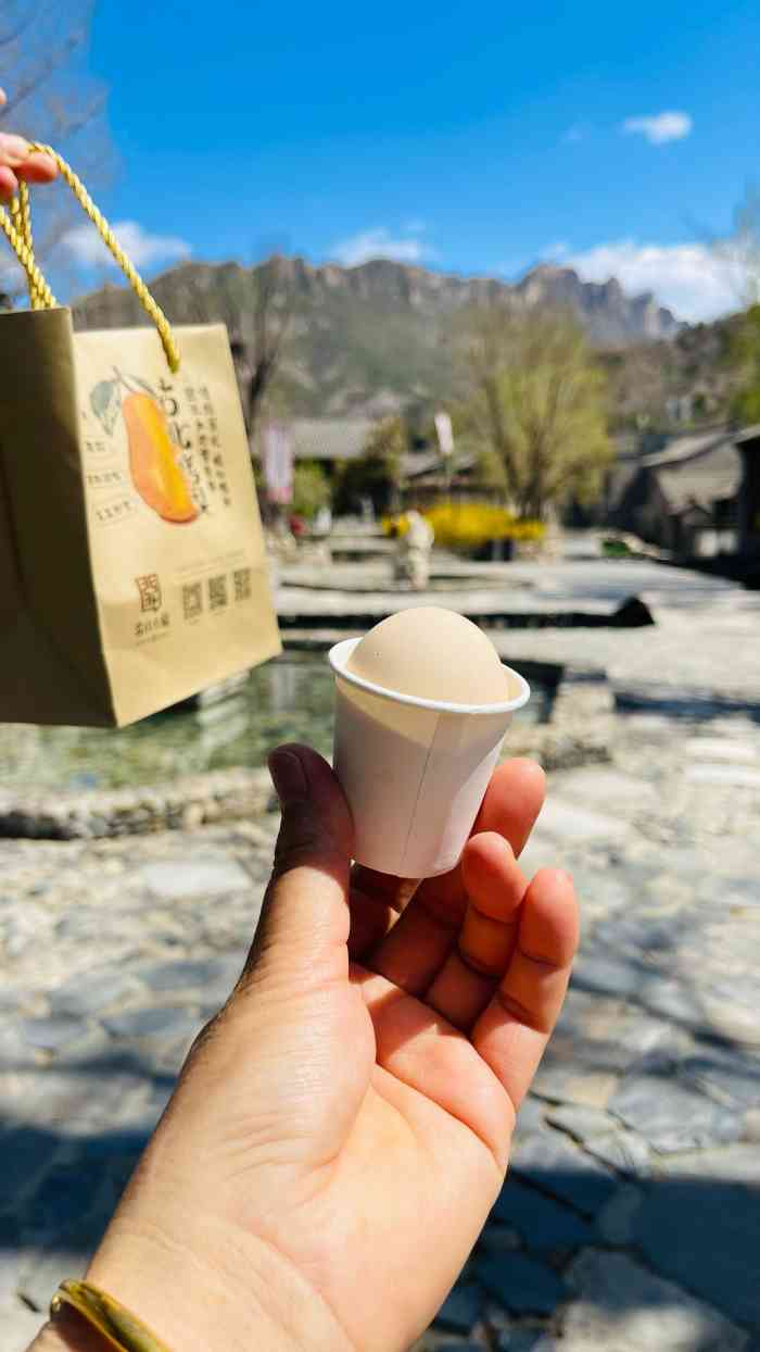 古北烤梨-"晚上看了音乐喷泉瞎溜达碰上的 之前看点评.