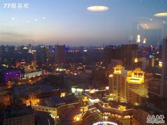 20100217508-粤海酒店-旋转餐厅