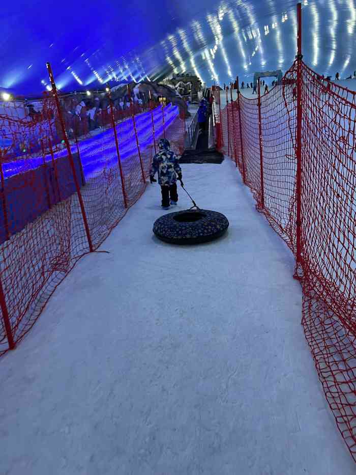 奇特冰雪乐园-"鲁迅先生说过,世界上本没有路,走的人多了.