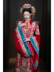 -LOVINA洛维娜婚纱礼服