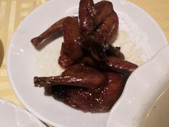招牌烤乳鸽-石岐佬中山菜馆(张溪店)