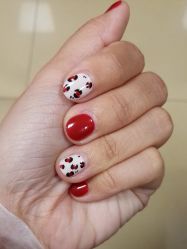 -蜜丝卡伦美甲美睫半永久