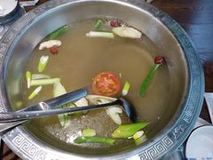 -乡土黄·鲜牛肉火锅·小龙虾(兴业街店)