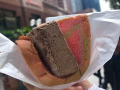 -詹爷爷乌节路街头冰淇淋