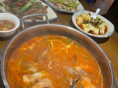 -阿婉贵州苗家酸汤鱼(梅林店)