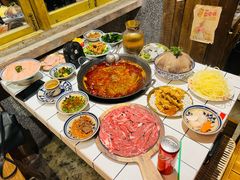 -旧街市鲜货老火锅(大光路店)