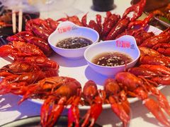 -红盔侠小龙虾(海宁银泰店)