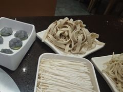 -阿二骨煲(新天地店)