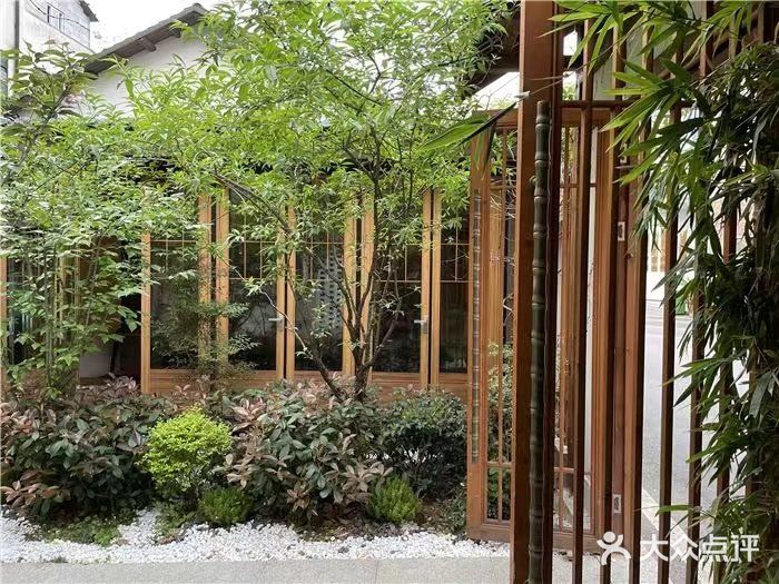 网红打卡|雅致庭院餐厅