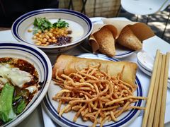 -正南齐北·老街糯米团(洪崖洞店)
