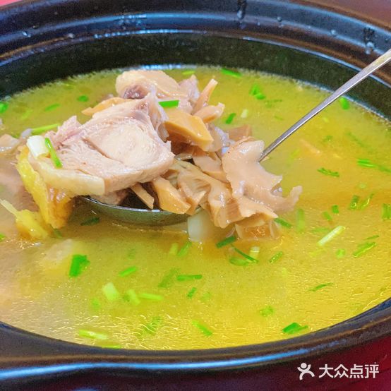 梵净山溪水居食府