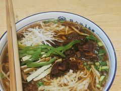 -镇南锅盖面馆(解放路店)