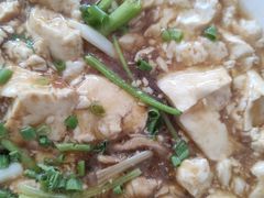 豆腐焖肉-老友谊餐厅(319国道店)