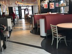大堂-必胜客(武汉欢乐谷店)