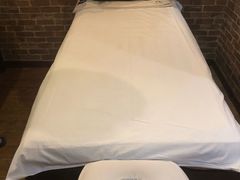 -莱蔻·圣灸堂·推拿艾灸(天山店)