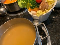 -锅季·捞王旗下小火锅(虹桥火车站店)