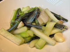 -鱼鲜饭香·招牌汽锅剁椒鱼头王