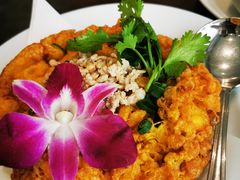 -Chom Cafe and Restaurant