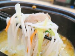 -阿香米线(凯德广场.1818店)