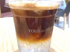 黑金气泡美式-多乐之日(颐堤港店)