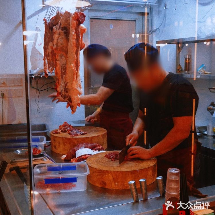 四方食事，不过一碗人间烟火