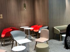 用餐区-奈雪的茶(湖滨银泰in77C区PRO店)