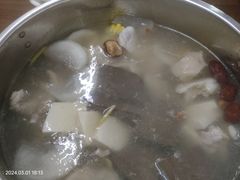 -阿汉名材老鸡汤饭店(金鸡岭店)