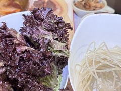 -毛辣果·贵州红酸汤牛肉火锅(西单店)