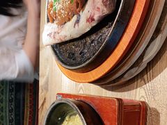 -蜜桃餐厅·伴山(湖滨商业街店)