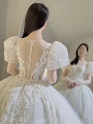 -艾米丽婚纱礼服