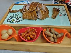 -有红鸡毛店·川菜(建设路店)